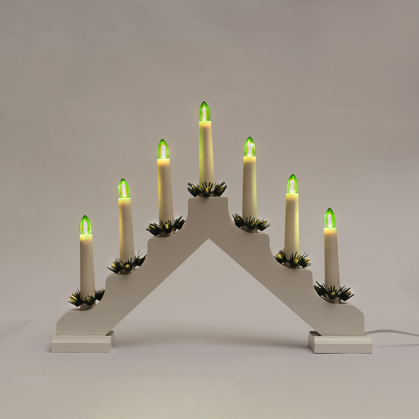 Adventní svícen dřevěný bílý se zelenou LED Filament "žárovkou" 7x34V/0,2W 