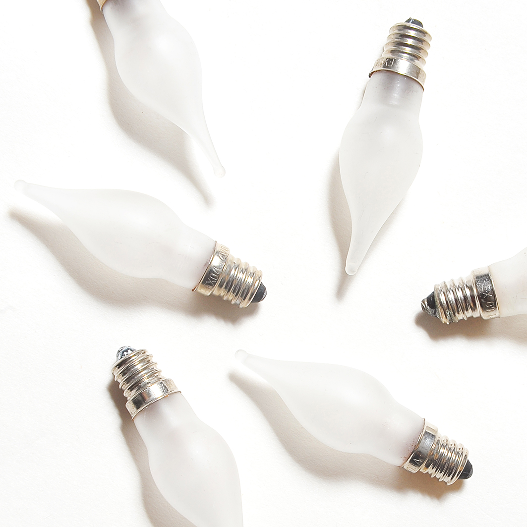 BALENÍ Žárovka 34V/3W tažená matná pro 7-mi ramenný svícen, balení 100 ks