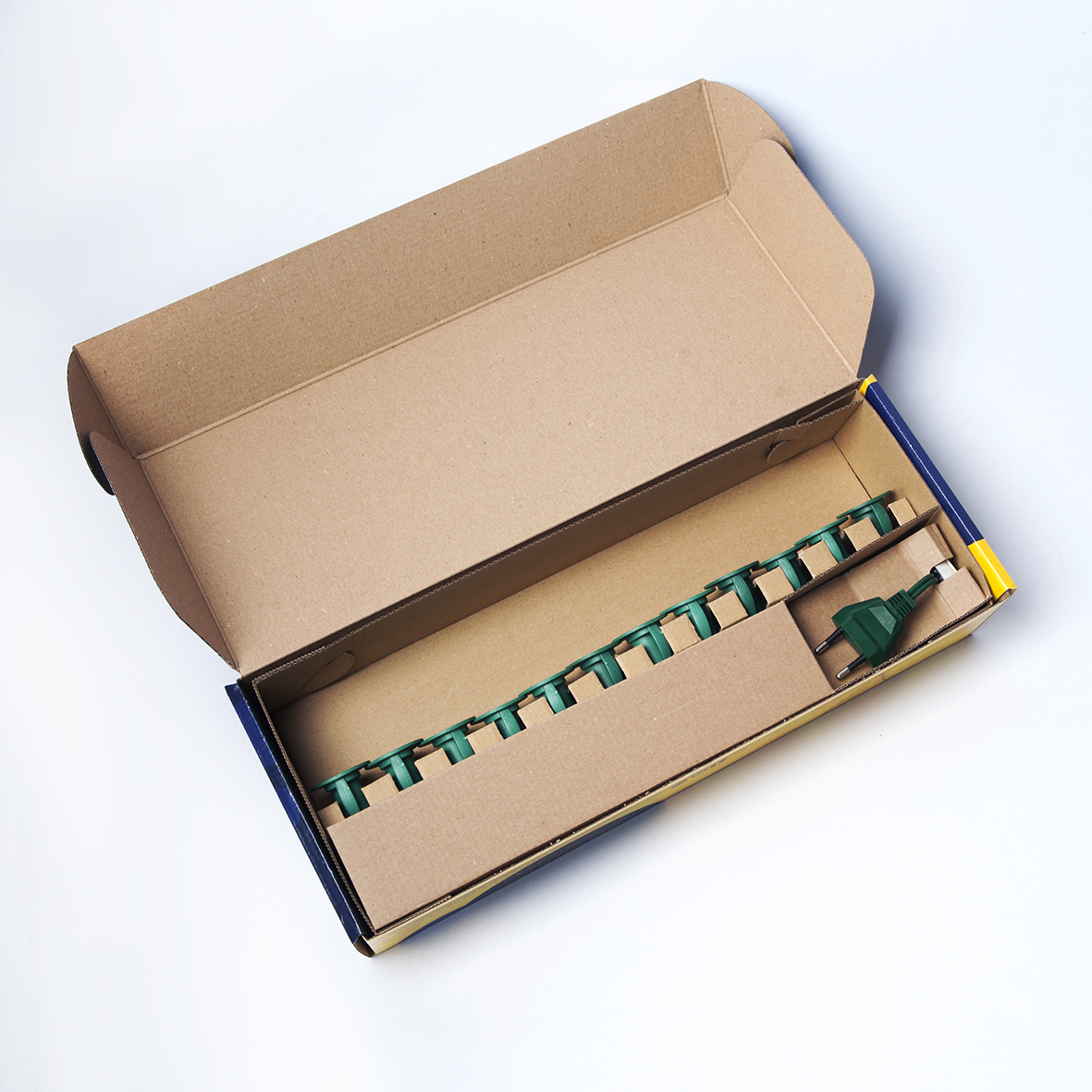 Kompletní souprava TV-12 bez žárovek s vložkou v krabici