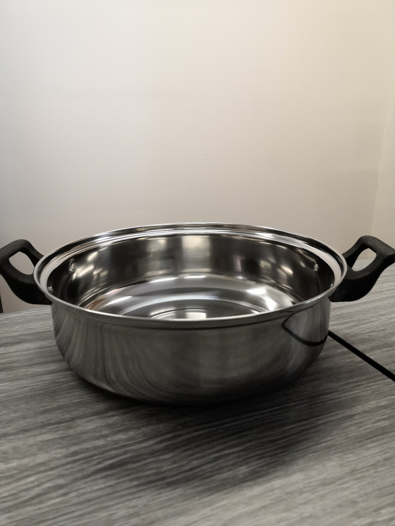 Nerez hrnec s poklopem pro induční vařiče